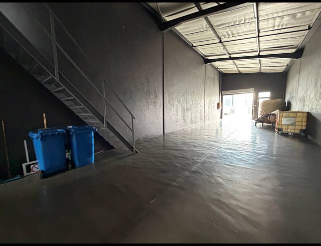 144M² MINI FACTORY TO LET IN ALRODE